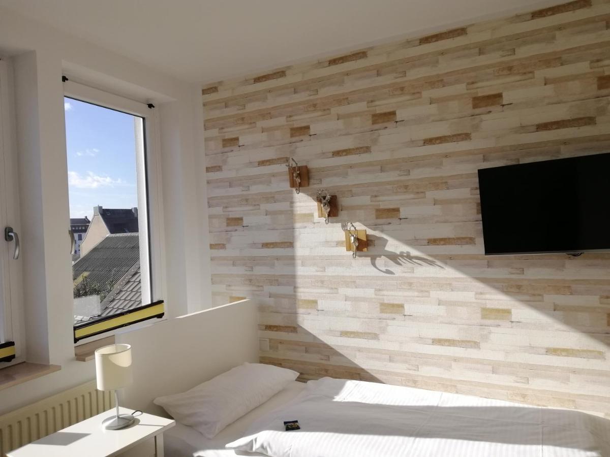 Hotel Neumaier Ксантен Экстерьер фото